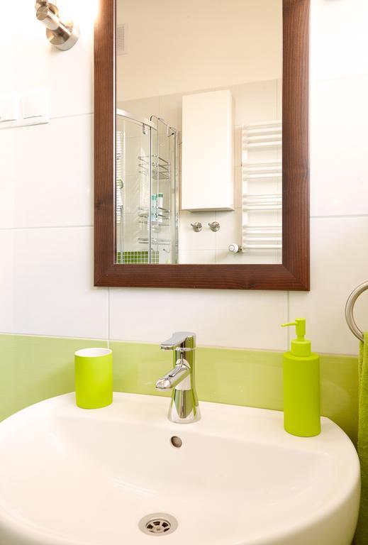 Lovely Funky Flat Near Royal Park 바르샤바 외부 사진