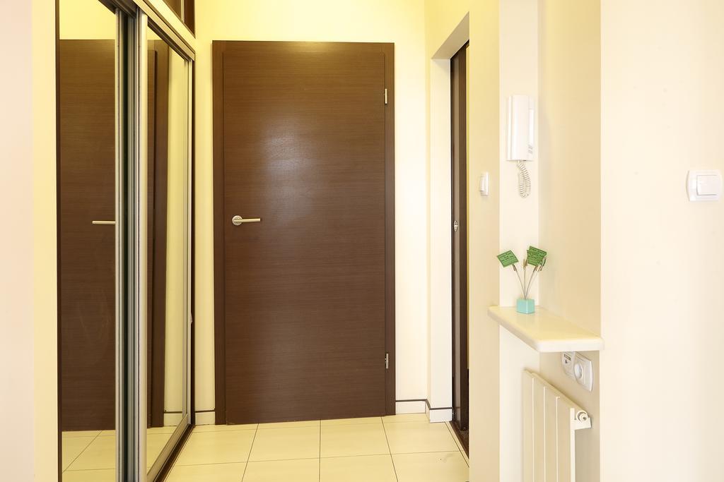 Lovely Funky Flat Near Royal Park 바르샤바 외부 사진